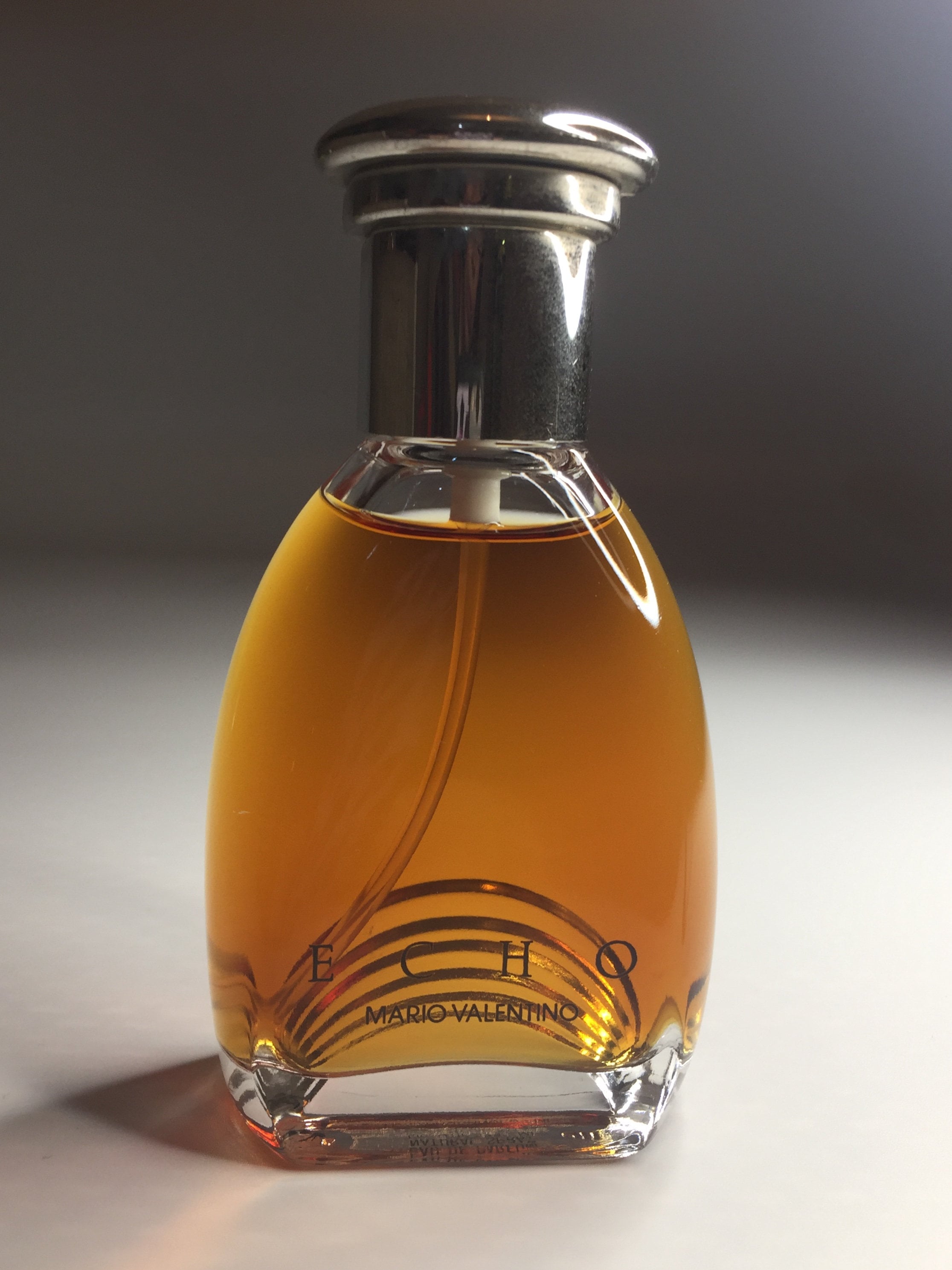 VALENTINO ECHO 50ml Eau de PARFUM Vintage Collectible Discontinued Very Rare Edp
