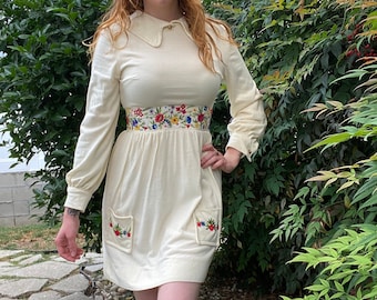 1960's Vintage Babydoll Embroidered Dress