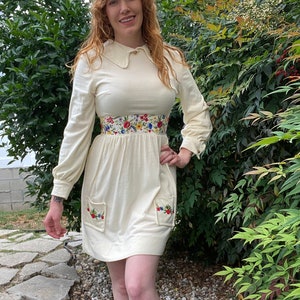 1960&#39;s Vintage Babydoll Embroidered Dress