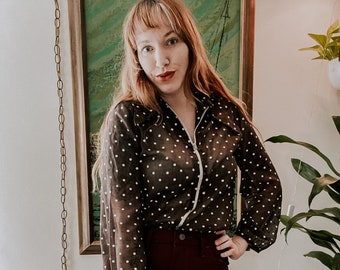 Doorschijnende bruine blouse met stippen uit de jaren 60
