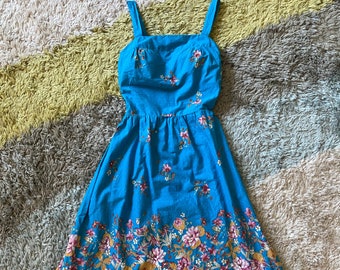 Vintage des années 1970 Turquoise Blue Floral Fit & Flare Dress