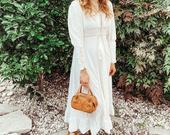 1970&#39;s Vintage White & Cream Gunne Sax Style Maxi Dress