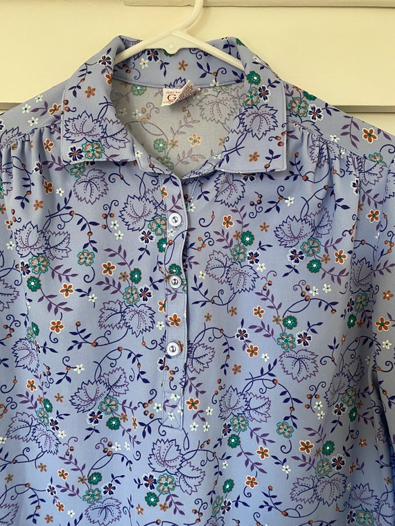 1970's Vintage Pastel Blue & Purple Floral Blouse - image 4