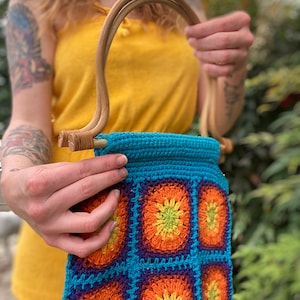 1970's Colorful Crochet Granny Squares Purse image 4