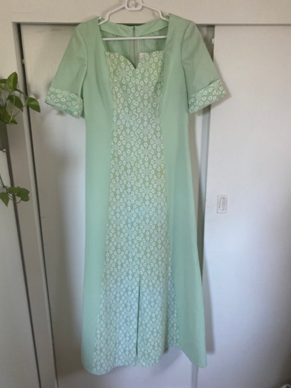 1960's Mint Green Lace Short Sleeve Maxi Dress - image 4