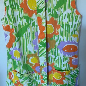 1960's Vintage Vibrant Floral Pocket Shift Day Dress image 6