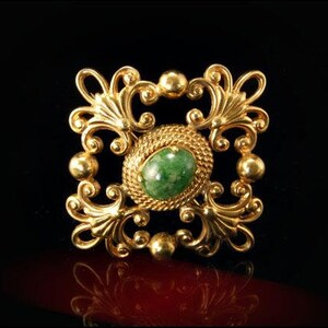 vintage green jade gold filled pin brooch