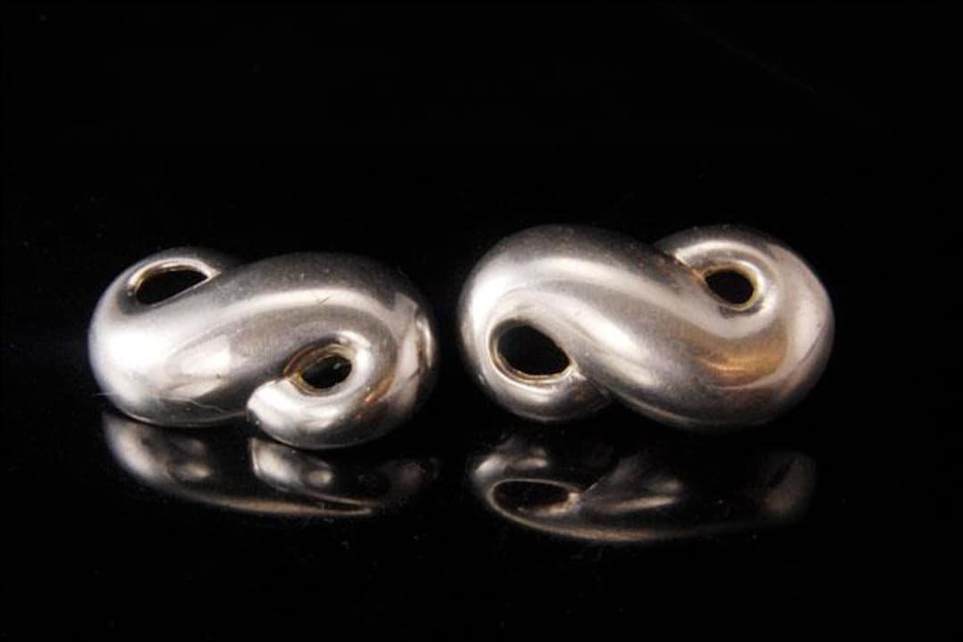 【超希少・美品】GIVENCHY エンジェル ピアス ヴィンテージ 80s ICONIC Vintage Givenchy Clip On Earrings: Dangle Pearl Gold