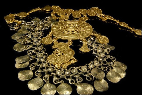 Vintage middle eastern jewelry sale