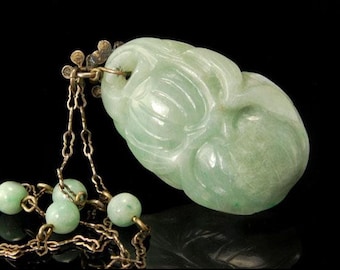 Antique Chinese carved green jadeite silver pendant necklace