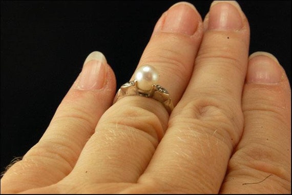 vintage white luster pearl diamond 14k white gold… - image 3