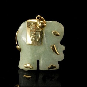 vintage chinese symbol green jade 14k gold elephant pendant