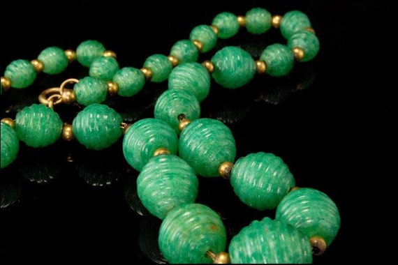 vintage art deco czech jade green art glass neckl… - image 3