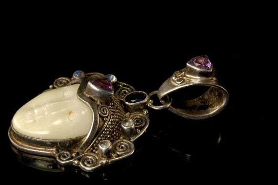 Sajen goddess store