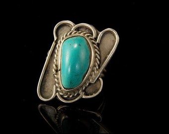 Vintage Navajo Turquoise Sterling Silver Ring