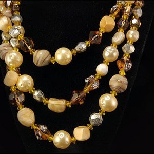 Vintage Hattie Carnegie 3 Strands Faux Pearl Lucite Faceted Art Glass Necklace image 3