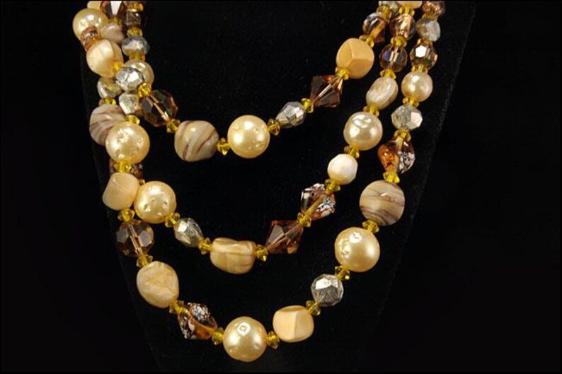 Vintage Hattie Carnegie 3 Strands Faux Pearl Lucite Faceted Art Glass Necklace image 3