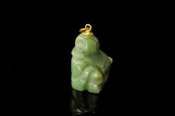 antique chinese carved green jade buddha pendant - image 3