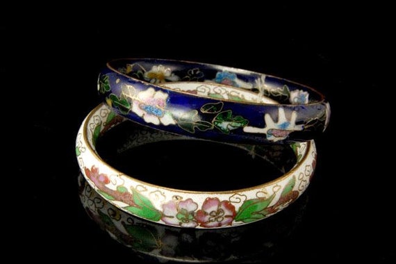 ヴィンテージ中国製ダークブルーホワイト七宝焼き花バングル