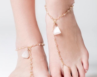 Chain Sandals with Rose Quartz, Bohemian Barefoot Sandals, Gold Chain Sandals, Bohemian Wedding, Boho Bridal Jewelry, Beach Wedding Jewerly