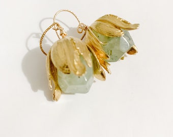 Botanica Pod 14k Gold Earrings, Woodland Bride, Green Quartz Earrings, Wedding Jewellery, Gold Leaf Earrings, Strawberry Quartz New Zealand