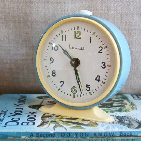 Vintage Vitjaz Soviet Alarm Clock WORKING - Blue Metal and Cream Bakelite / Plastic Luminous Display Desk Clock