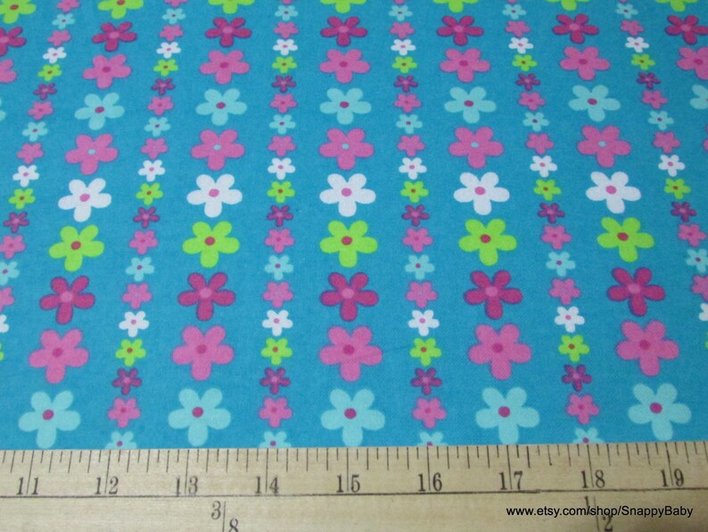 Flannel Fabric Foxy Daisy By the yard 100% Cotton Flannel image 2
