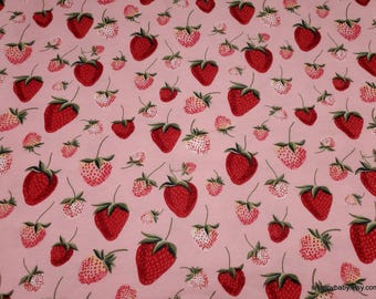 Remnant Flannel Fabric - Tossed Strawberries Pink - Choose your Size - 100% Cotton Flannel