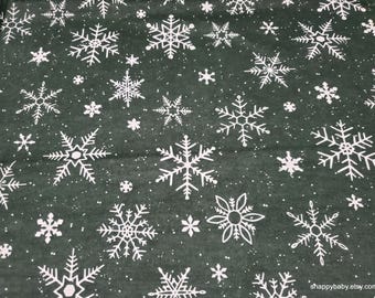 Christmas Flannel Fabric - Holiday Pine Green Snowflakes - By the yard - 100% Cotton Flannel