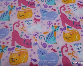 Flannel Fabric - Cats and Bows - By the yard - 100% Cotton Flannel