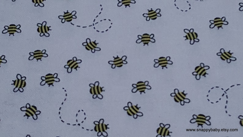 By the yard All Over Bees 100/% Cotton Flannel Flannel Fabric