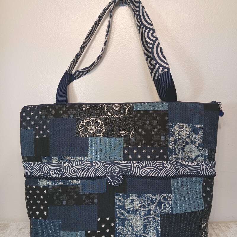 Japanese Tokyo Print Pattern Leather Tote Bag main image 0