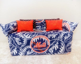 Pro Teams Tissue Box Couch Covers-  Mets, Yankees, Astros, Twins, Pirates, Braves, Orioles, Trailblazers, 76ers, Lightening