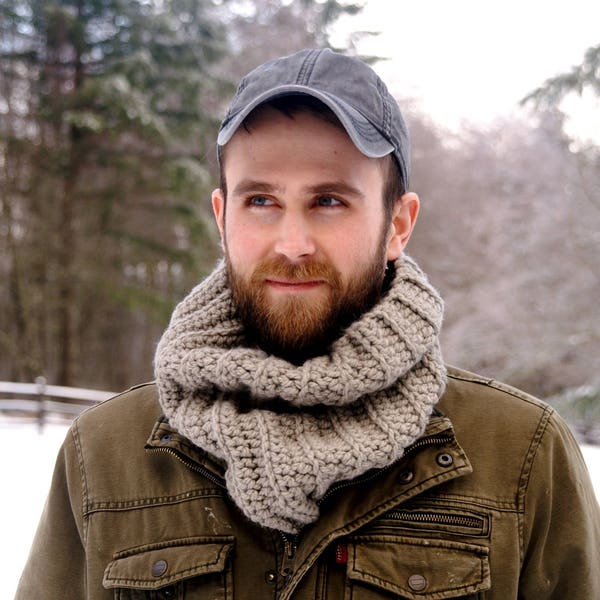 Chunky Cowl Scarf - handmade/men's/women's/oatmeal/crochet/knit/winter scarf/cowl/chunky/stylish/cozy/warm/winter/unisex