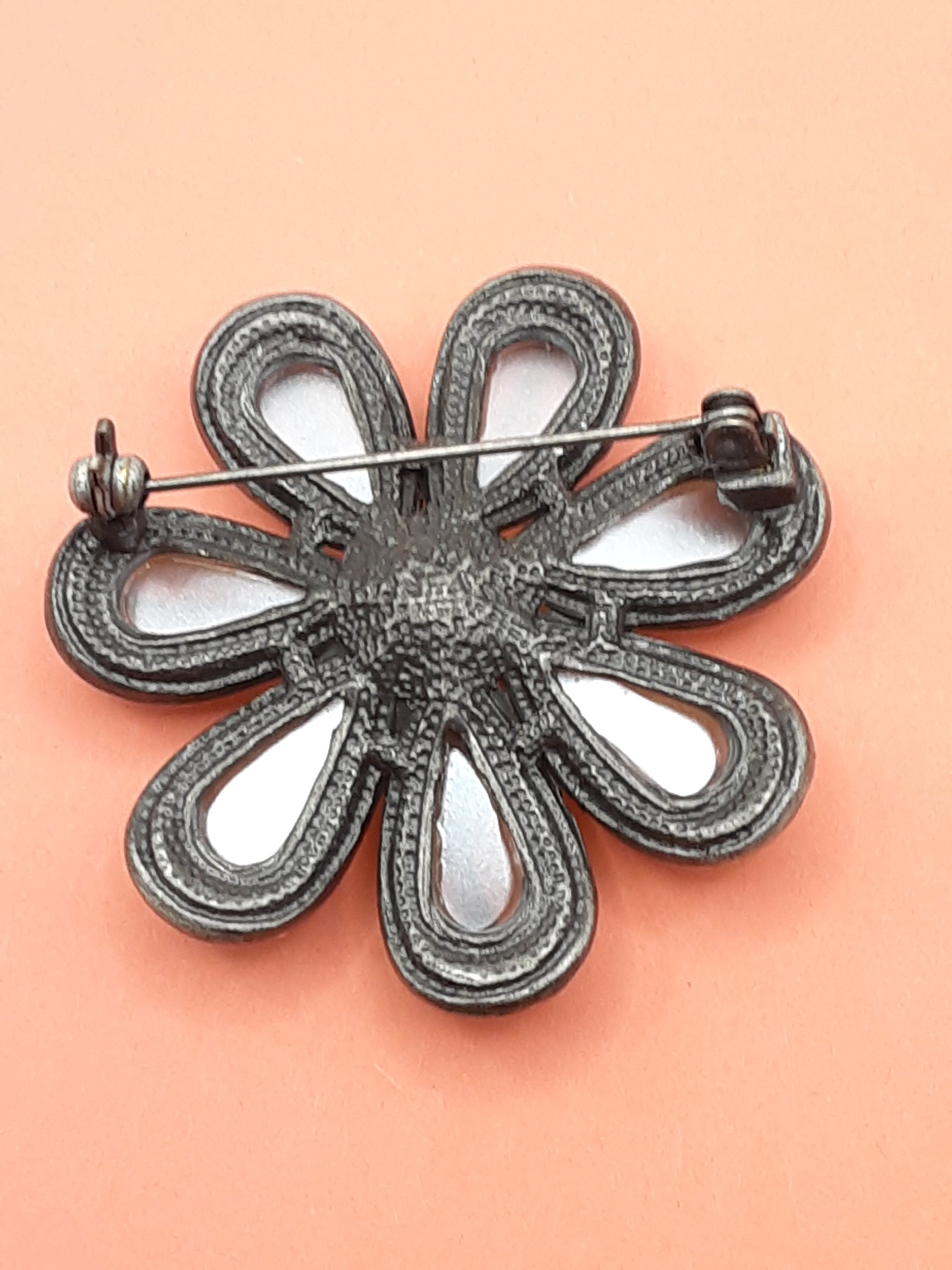 Broche Ancienne Perles Noires Facettées Et Opalite - Occasion En Très Bon état, Fermoir Ok