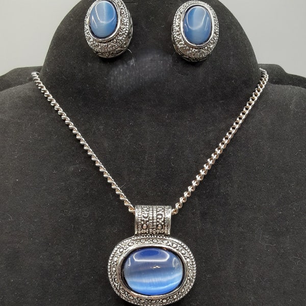 Blue Cat's-eye and Antique Silver Tone Set