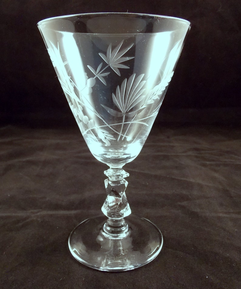 Vintage Etched Crystal Wine Glasses Leaves Floral Set Of 4 Etsy