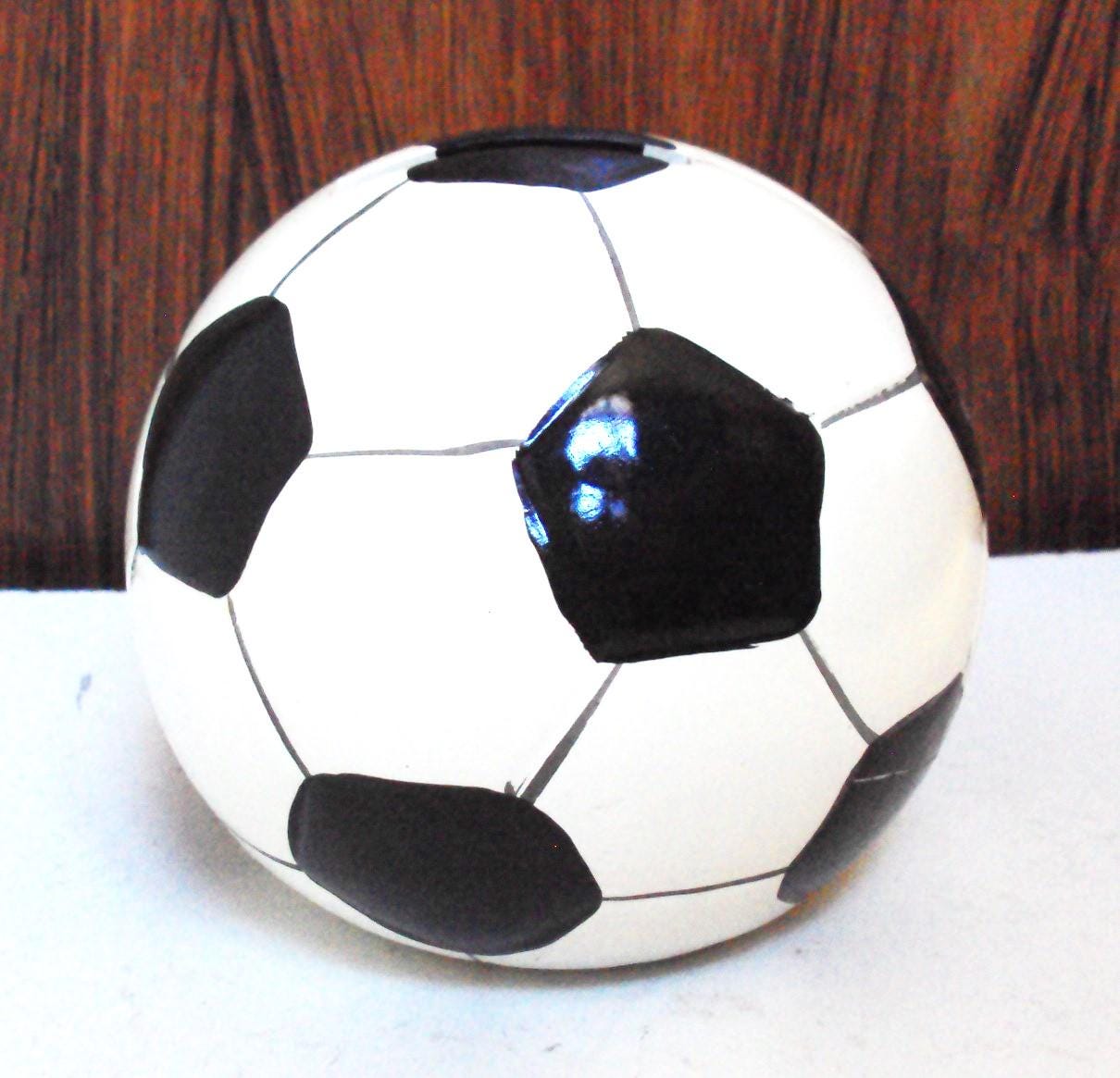 Tirelire En Bois Ballon De Foot - Made In France Années 1970 - Ancienne