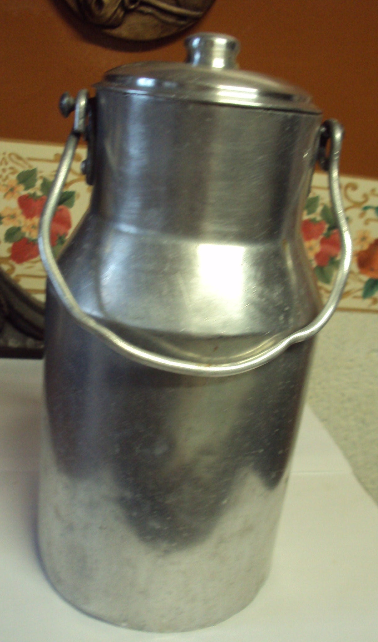 Pot A Lait ou Boite Pour Spaguetti en Pur Aluminium Datant Des Années 50-60 et Fabriqué France.