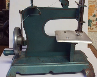 Vintage Kayanee Sew Master Toy Sewing Machine, Made in Berlin