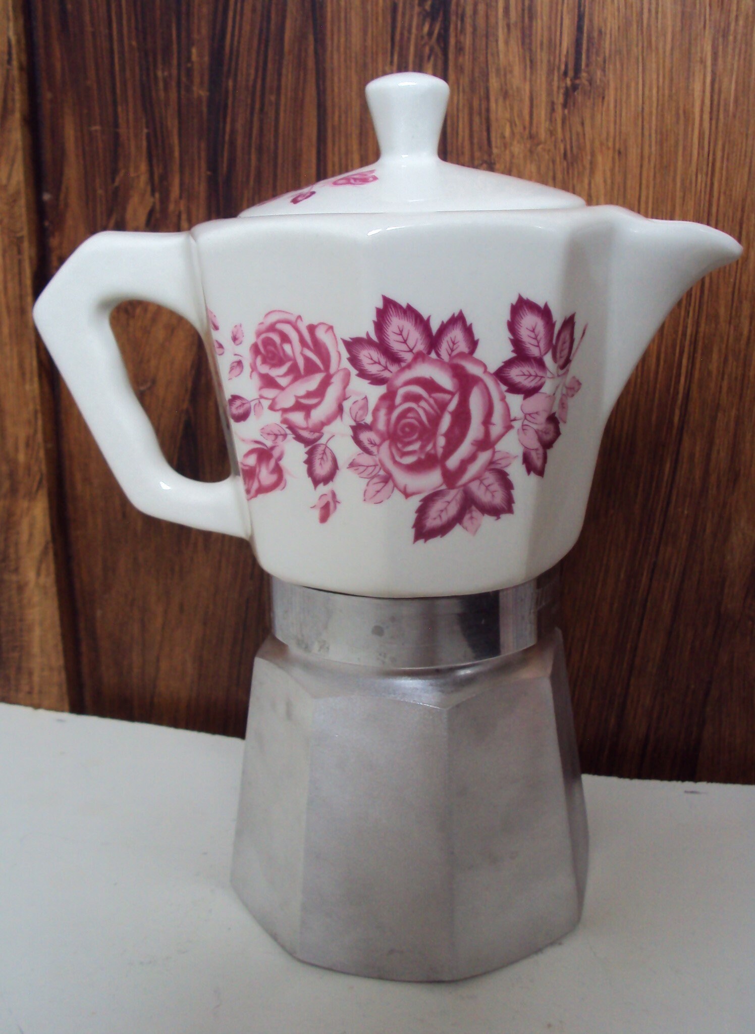 Italian Coffee Maker in Aluminum and Porcelain Dating From