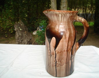 Stoneware restaurant pitcher dating from the 1950s.