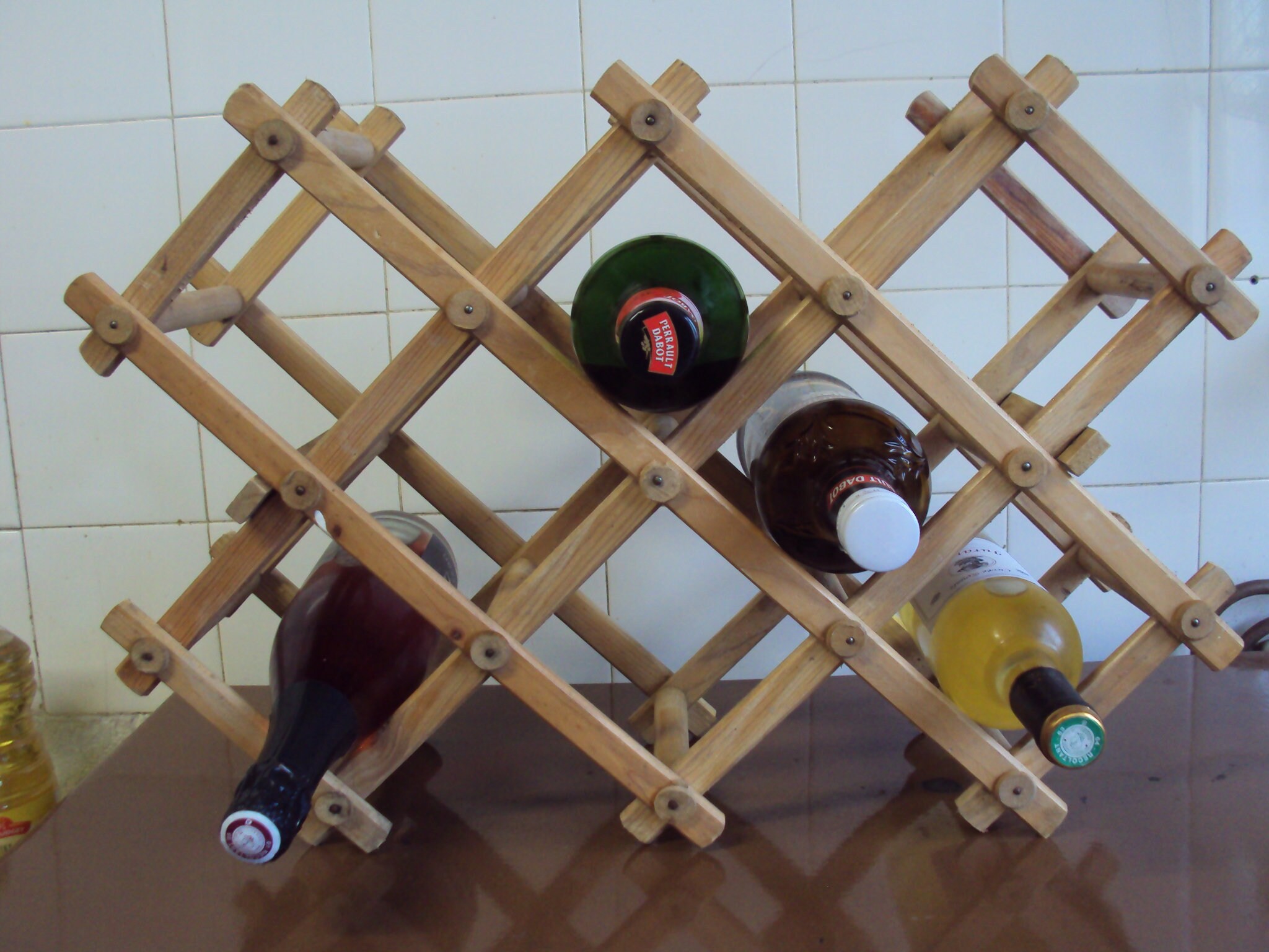 Porte Bouteille en Bois Datant Des Années 70.