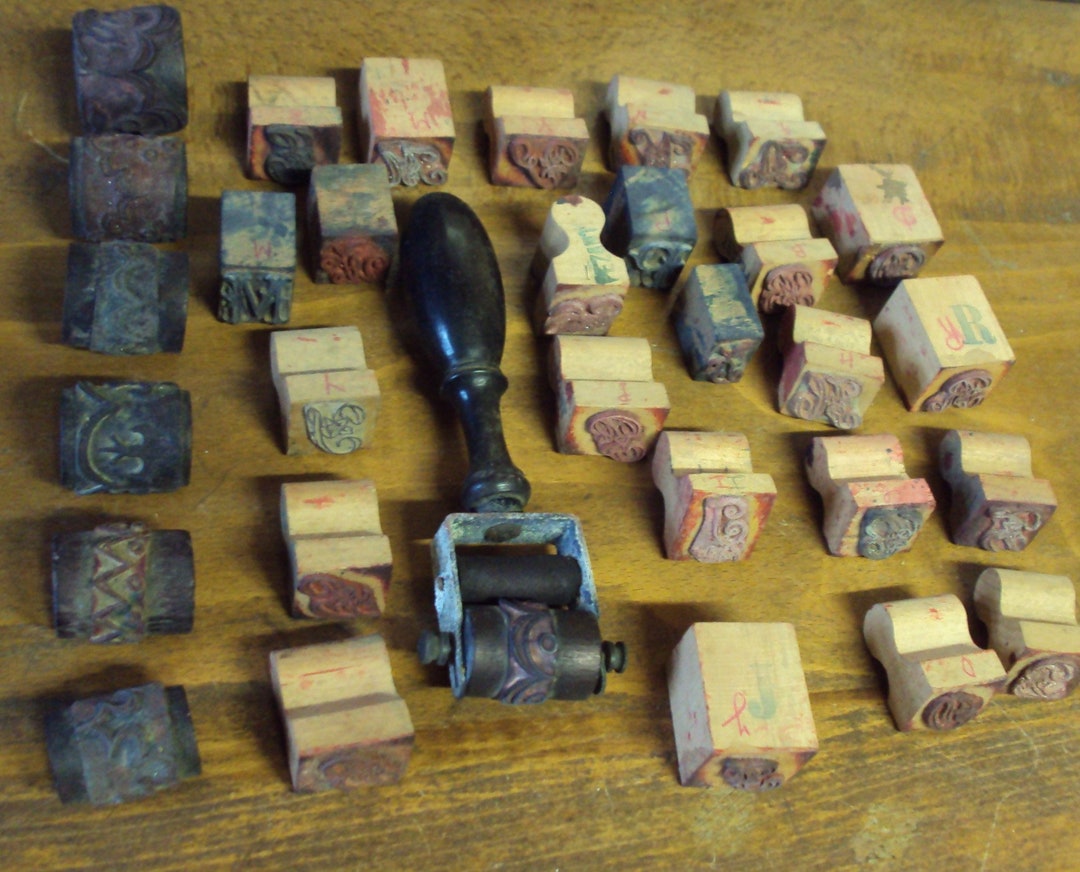 Jeu de tampons encreurs avec 26 lettres et 7 frises datant des Etsy