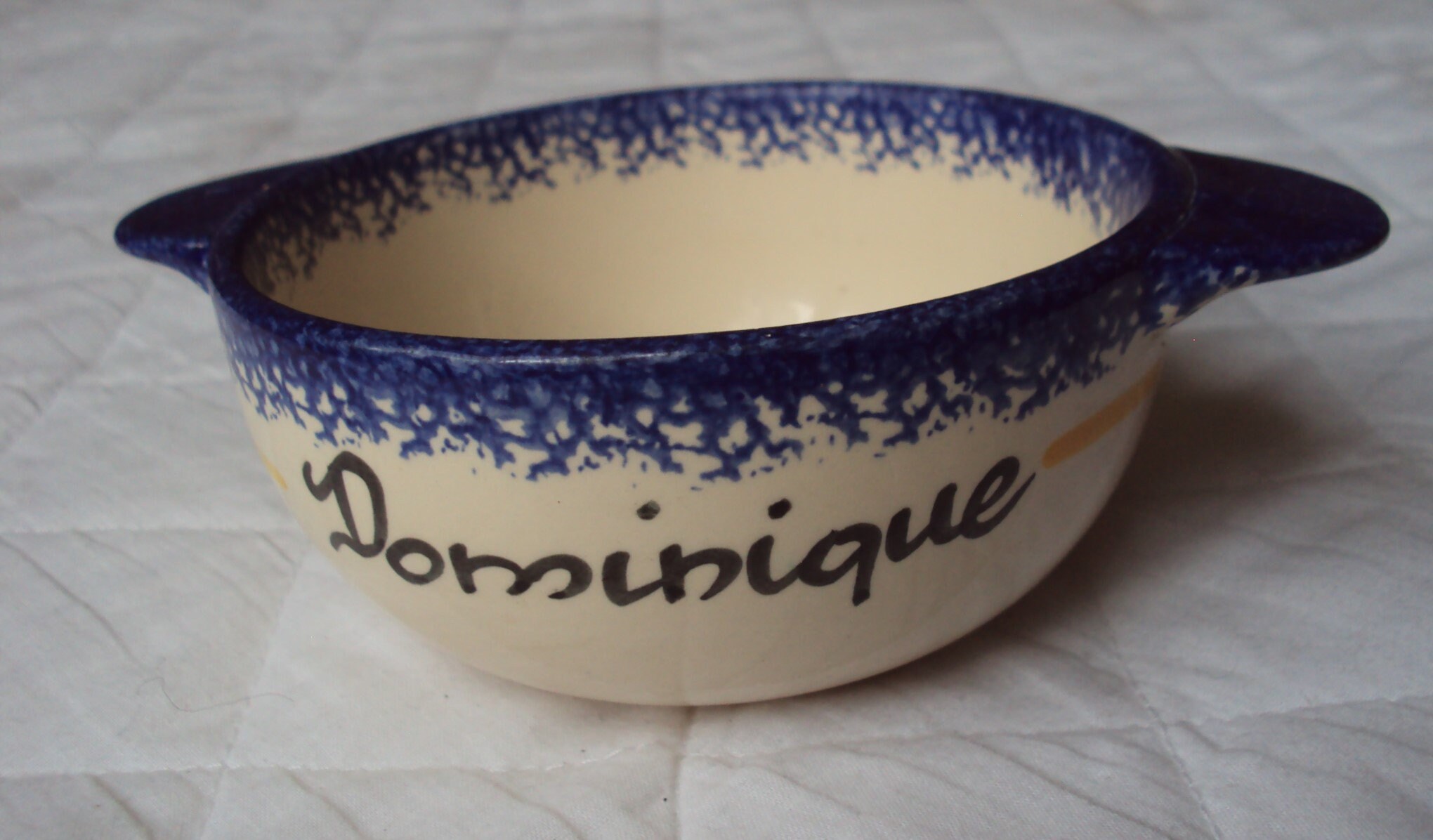 Véritable Bol Alsacien en Porcelaine Datant Des Années 1970.