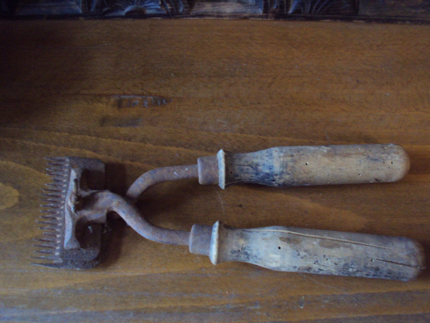 Vintage Français, Ancienne Tondeuse à Mouton Datant Du Des Années 1900.