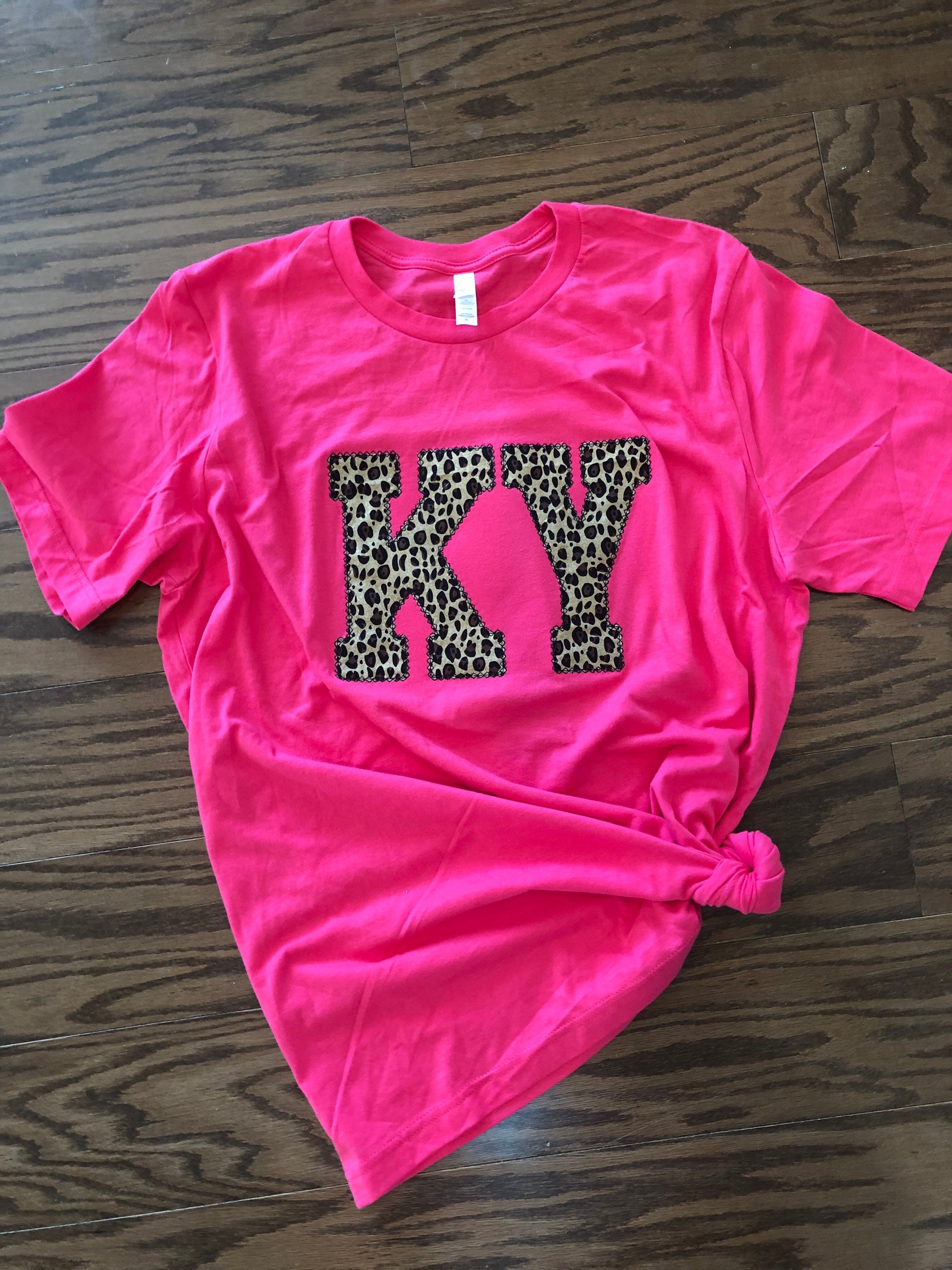 Louisville Slugger Tee Shirt Medium New Tags Kentucky Made In USA Pink