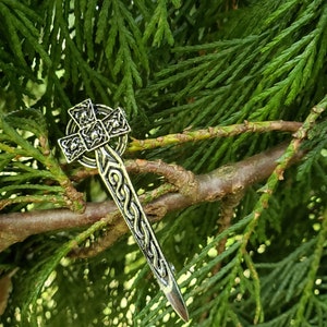 Celtic Cross Scarf Pin / Celtic Cross Hat Pin / Celtic Cross Shawl Pin / Rhodium Plated Celtic Cross Pin / Celtic Cross Accessory