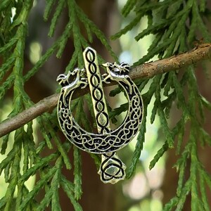 Celtic Cross Scarf Pin / Celtic Cross Hat Pin / Celtic Cross Shawl Pin / Rhodium Plated Celtic Cross Pin / Celtic Cross Accessory