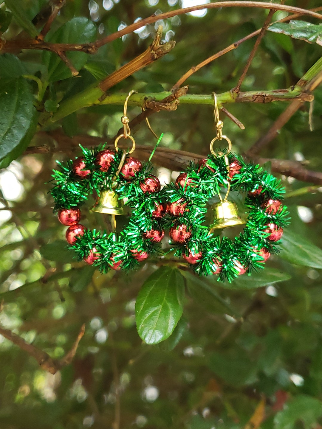 08 Christmas Tinsel Wreath Hoop Earrings / Holiday Earrings / Winter